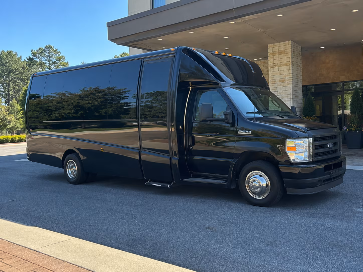 fort hood military event and group shuttle service