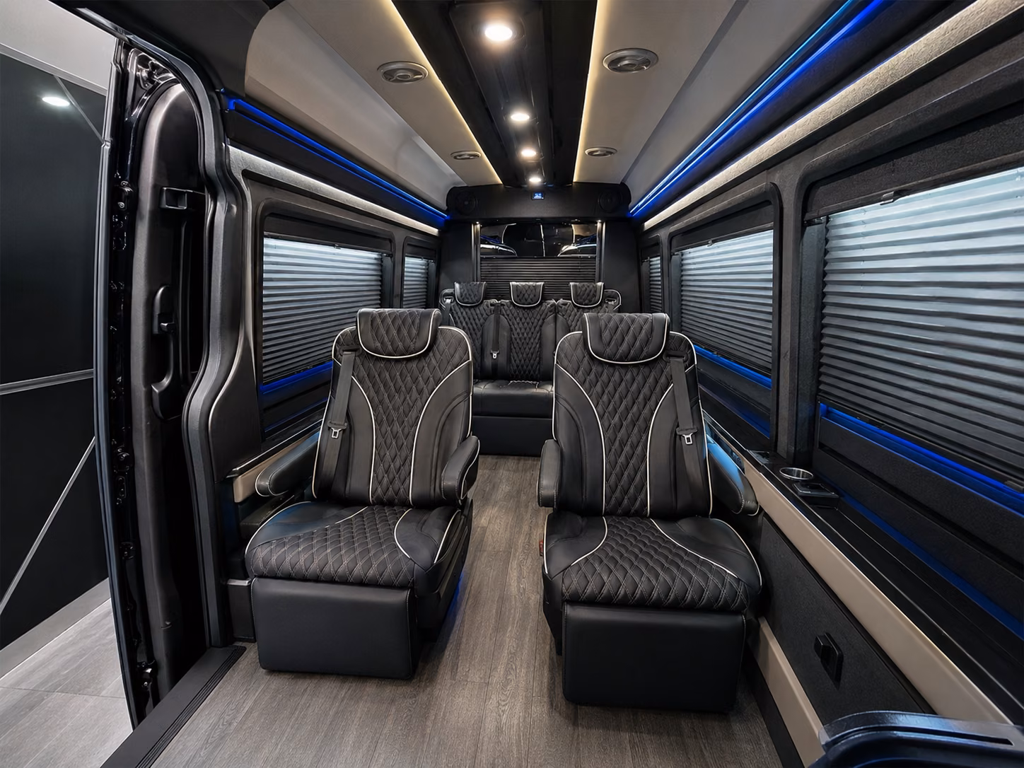 hit the ground running airport shuttles for fort cavazos military groups and medical teams