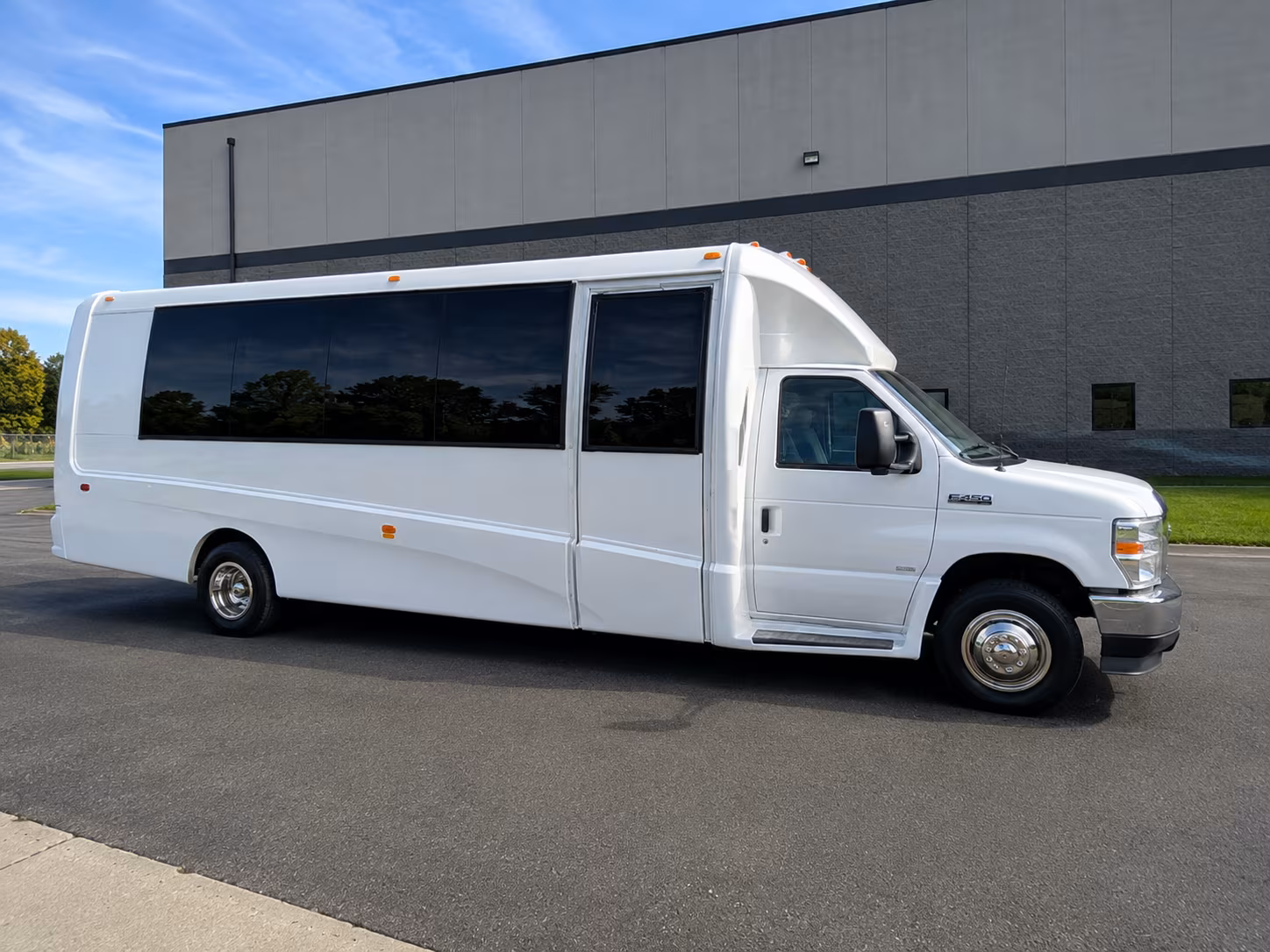 pflugerville bus rentals