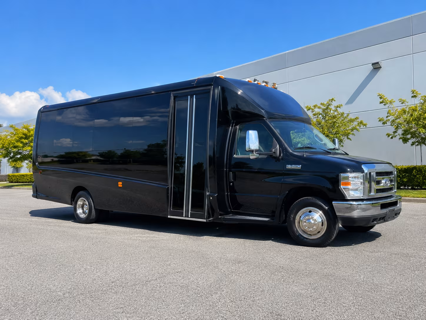 templecharterbuscompany com connects you to party buses for bachelorette nights and birthday celebrations